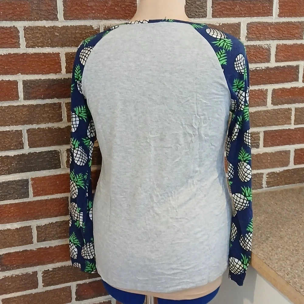 Pineapple t-shirt size medium - Picture 2 of 10